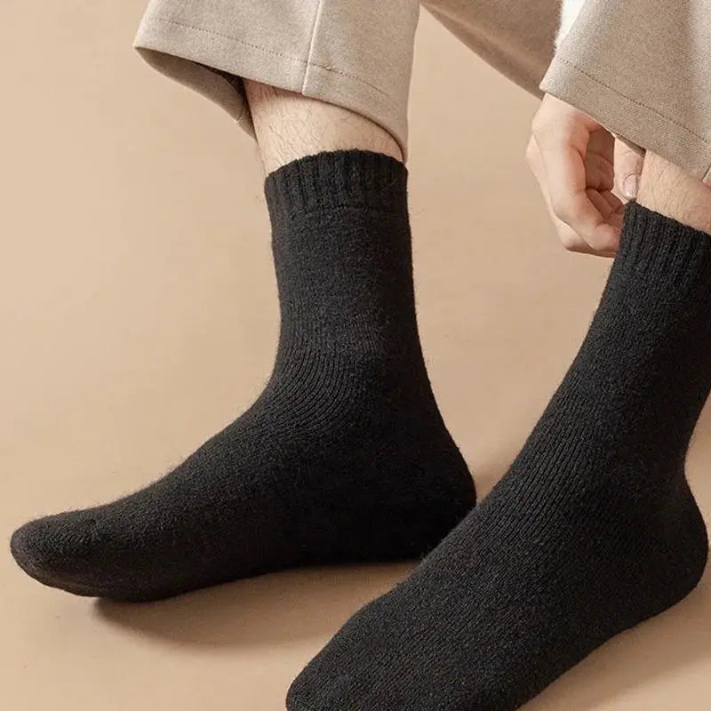 Ultimate Warmth: Men's Winter Super Thick Thermal Wool Socks image 4