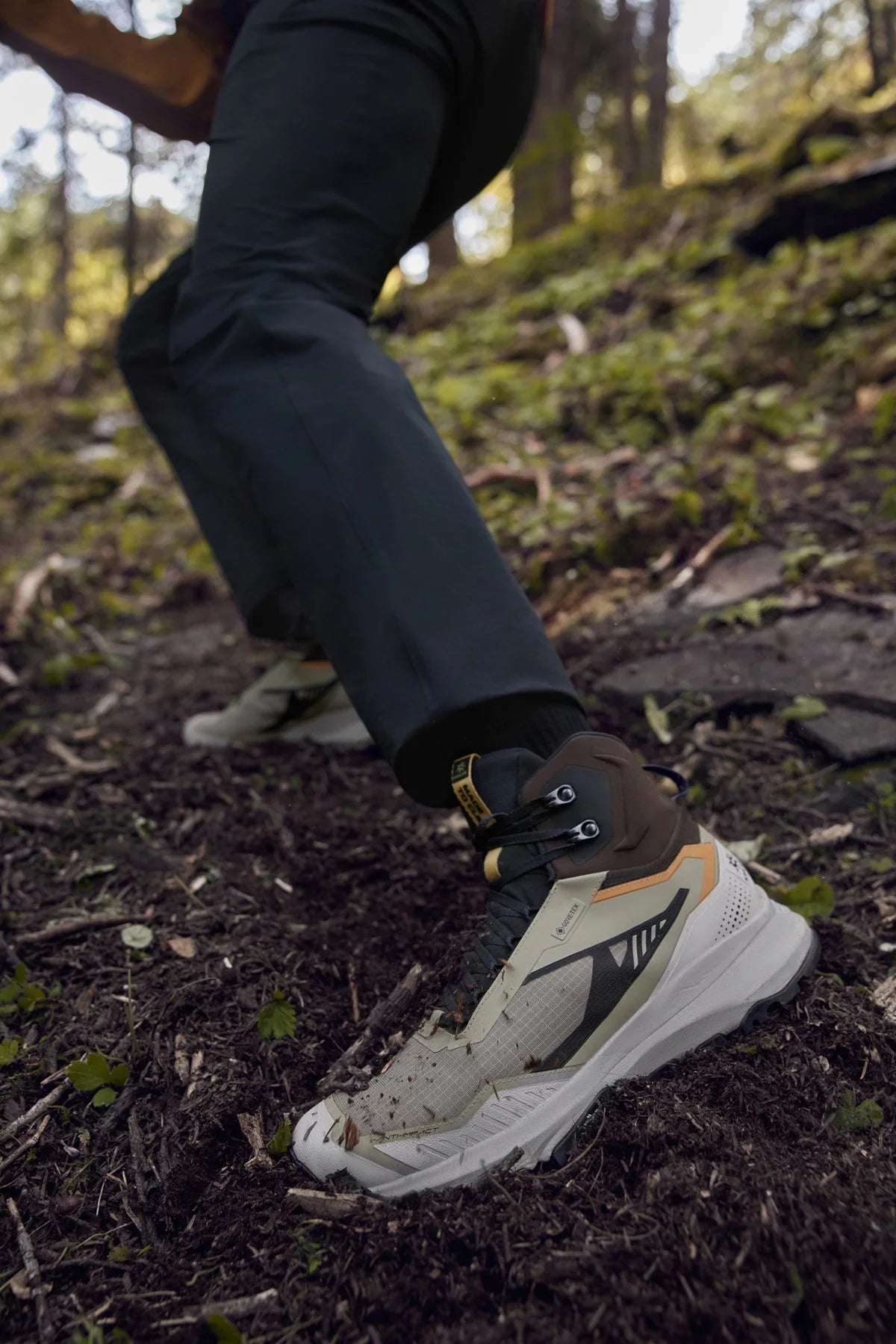 KAILAS KUOCANG Gore-tex Mid Waterproof Hiking Shoes for Men – Adventure-Ready Footwear image 3